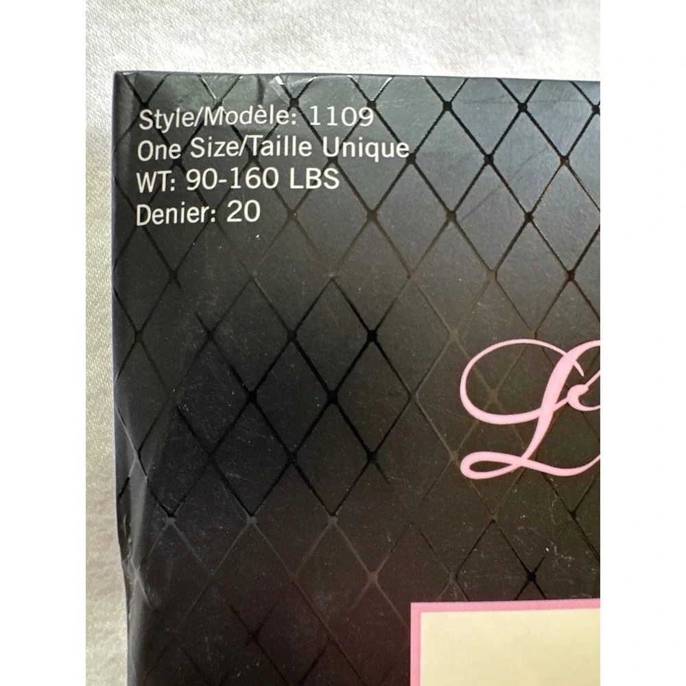 Leg Avenue 1109 Sheer Baroque Cuban Heel Backseam Stockings Nude Black O/S